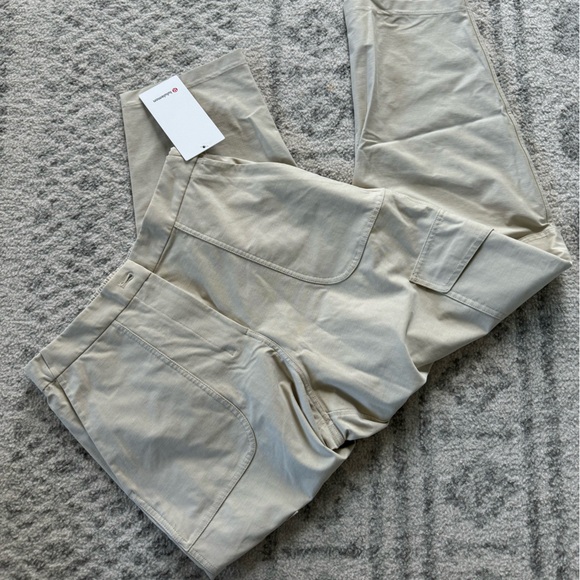 lululemon athletica Pants - NWT lululemon light utilitech tech cargo pocket HR pants